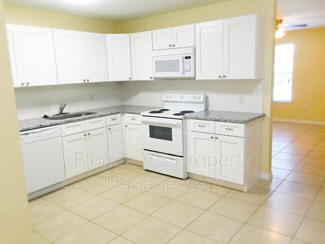 Photo - 332 Dundee Dr
