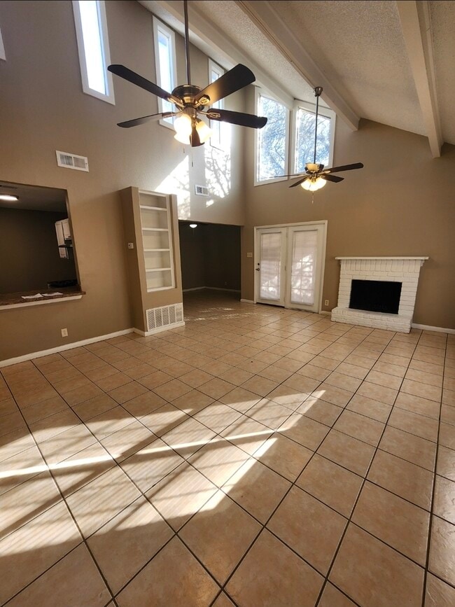 Photo - 3 bed 2 bath 2 story townhome, 1 carport