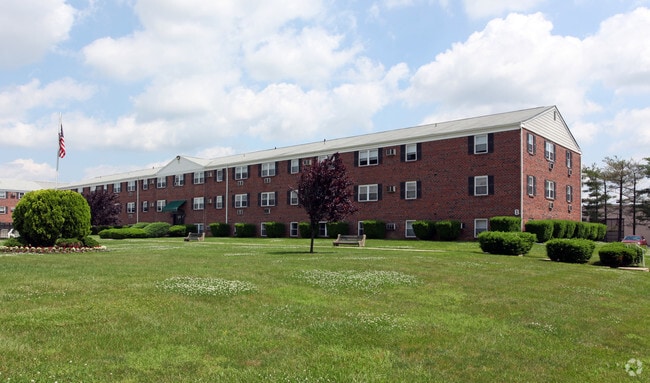 The Regency - Regency Apartments