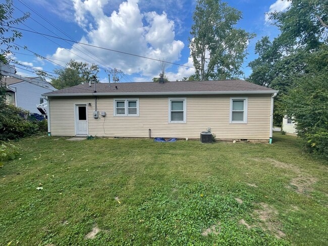 Photo - 2404 E 8th St