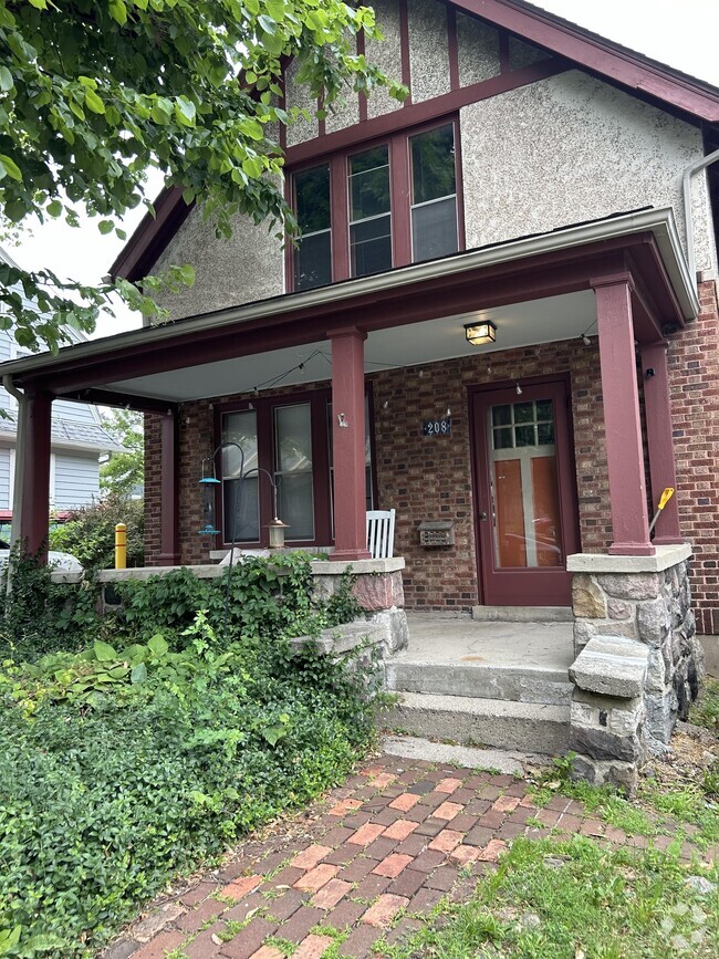 Building Photo - 208 Koch Ave Rental