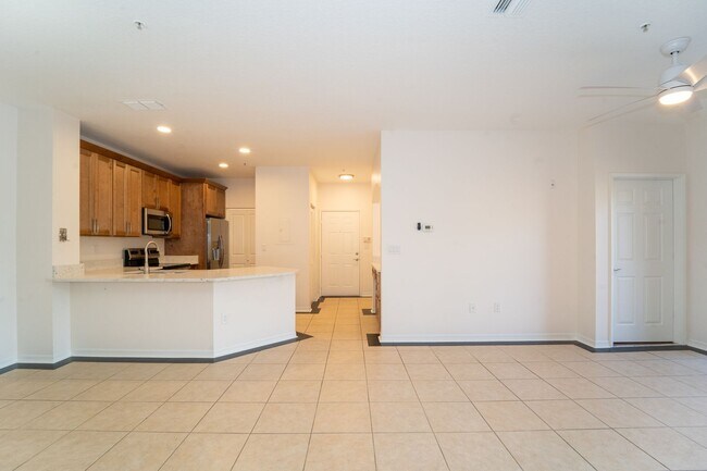 Photo - 3/2 Apartment with Garage Unit Florida Club