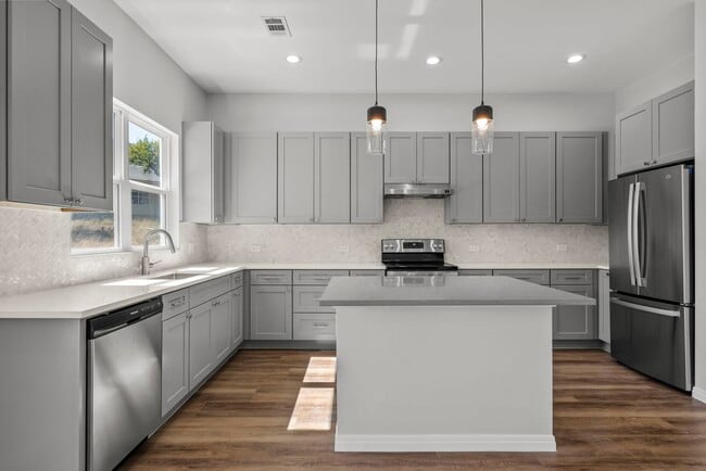 Photo - 105 Out Yonder