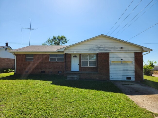 Building Photo - 933 Crestview Ave