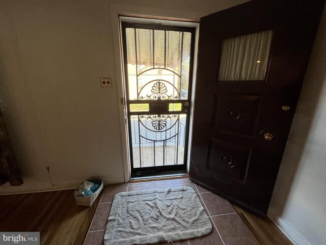 Photo - 1053 E Sydney St