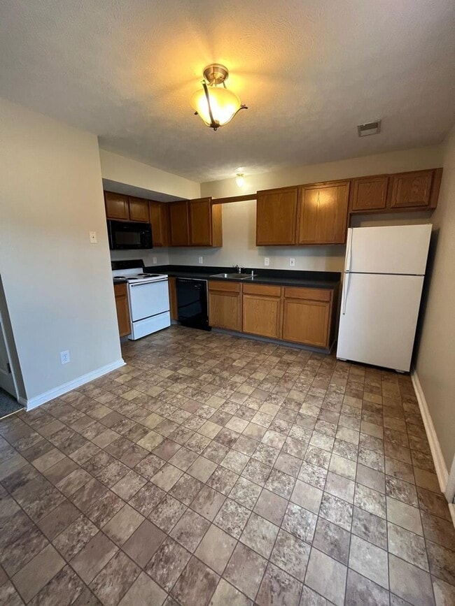 Photo - Two-bedroom, 1.5-bath townhouse in Nicholasville, KY