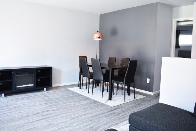 Tam Apartments