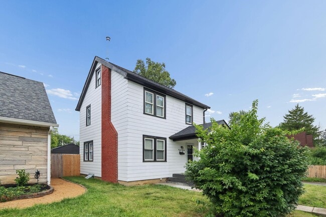 Photo - 1470 E Weber Rd