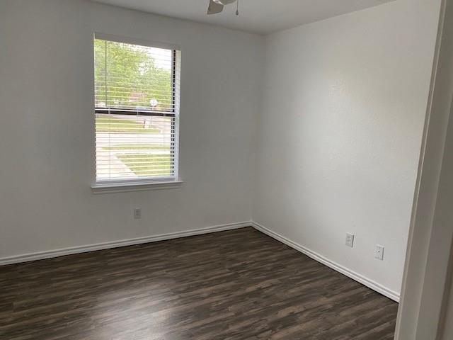 Photo - 203 W Willow St