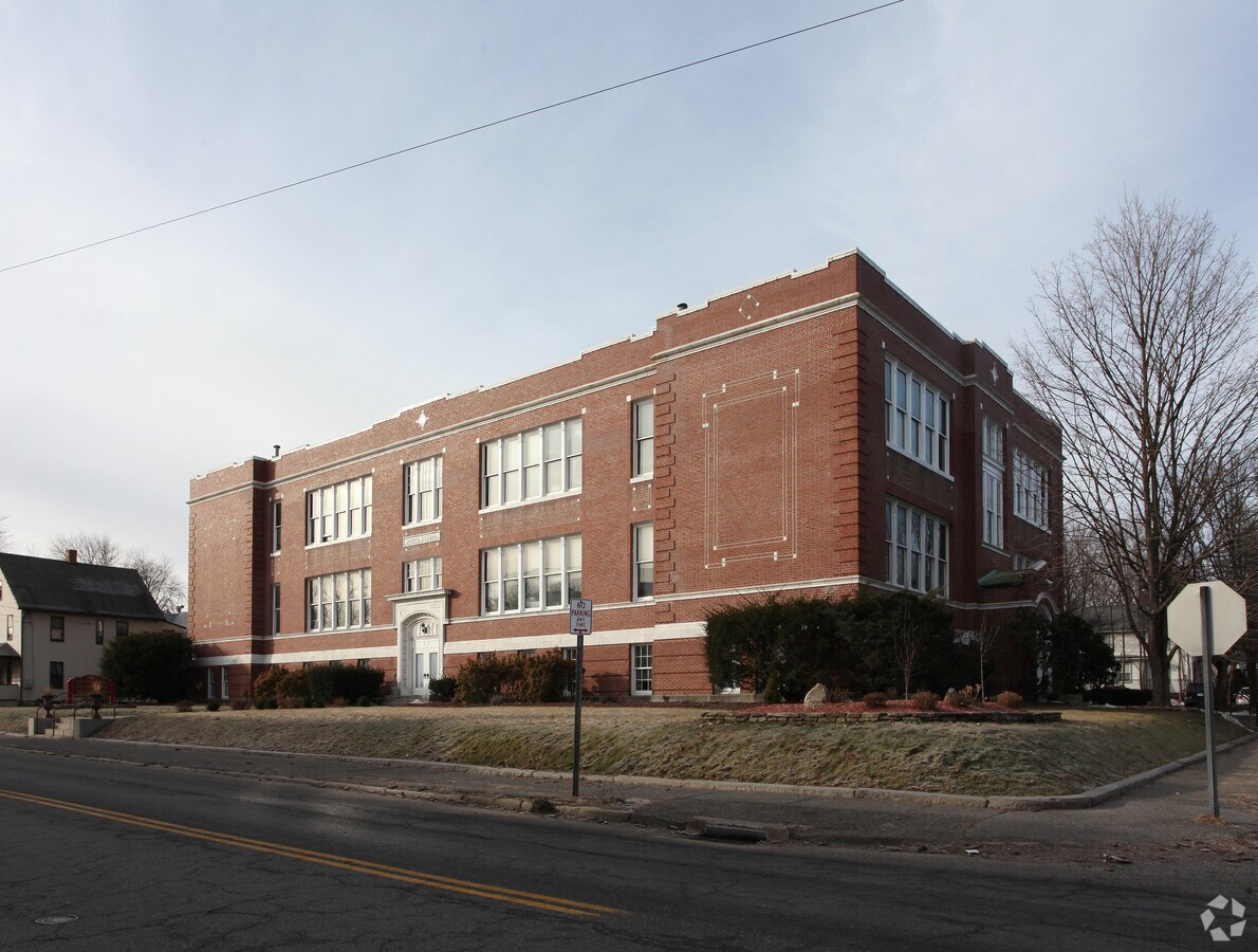 South School Garden View Apartments - South School Garden View Apartments