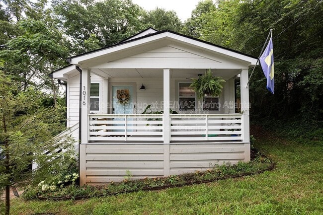 Photo - 1016 Coleman St SW