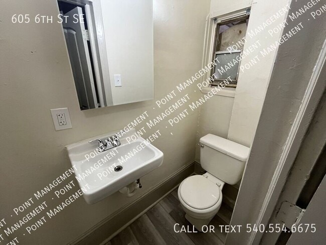 Photo - 605 6th St SE