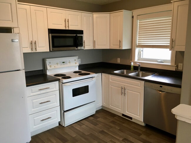 Photo - 844 Rae St Unit B