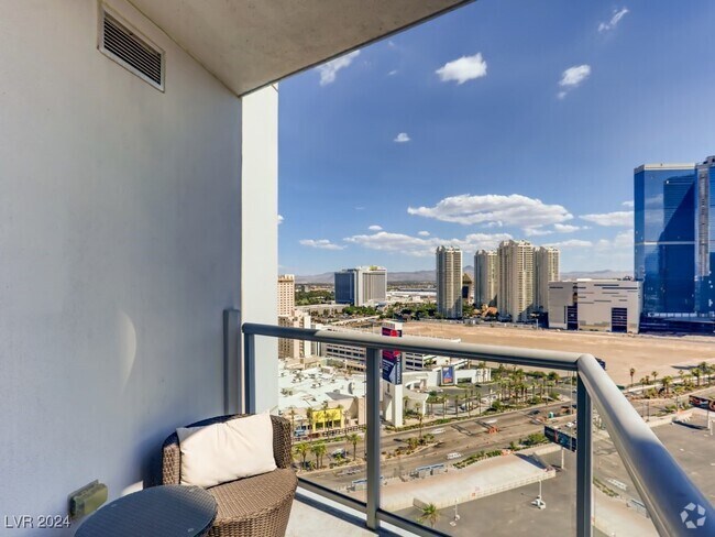Building Photo - 200 W Sahara Ave Unit 2404 Rental