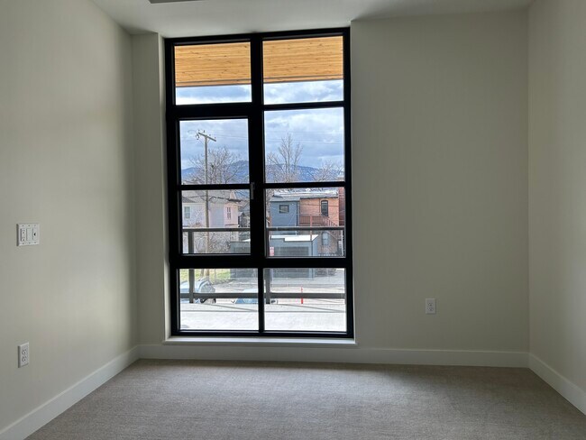 Photo - 265 S 4th St E Unit 206