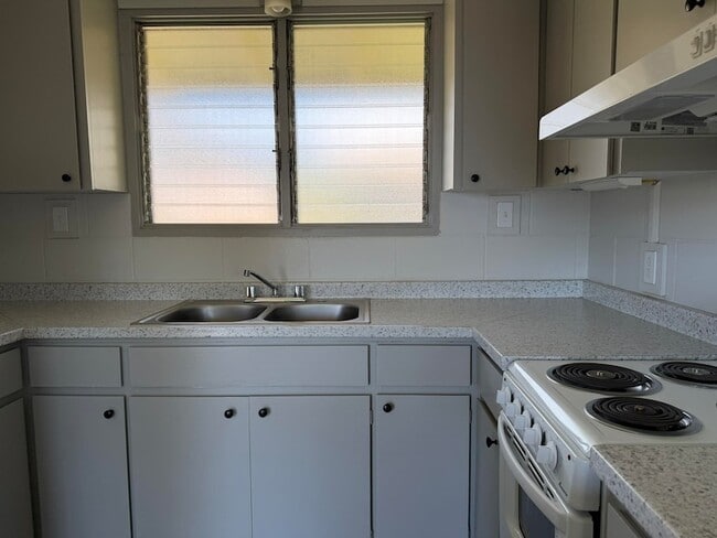 Photo - 1550 Malo St