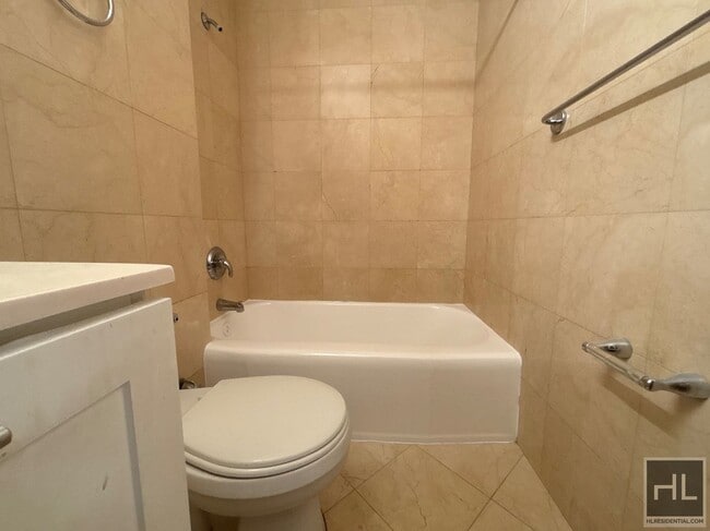 Photo - East 79th Street Unit 11K