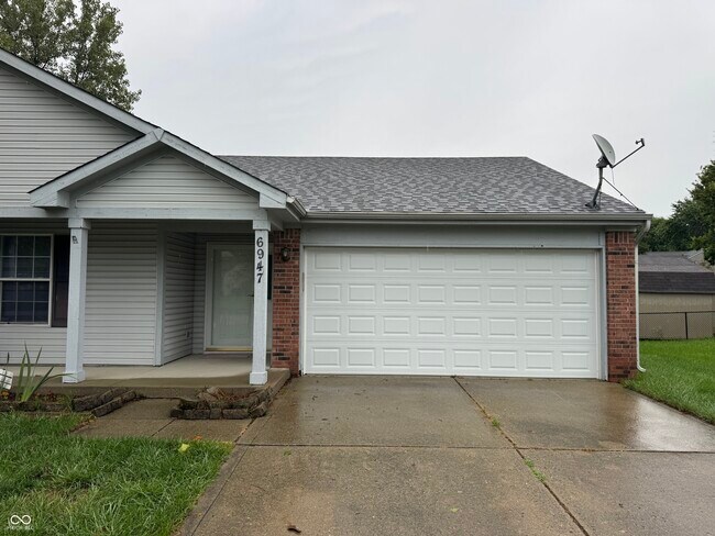 Photo - 6947 Raritan Dr
