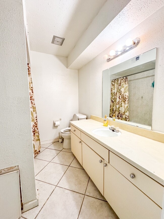 Photo - 12633 Memorial Dr Unit 4