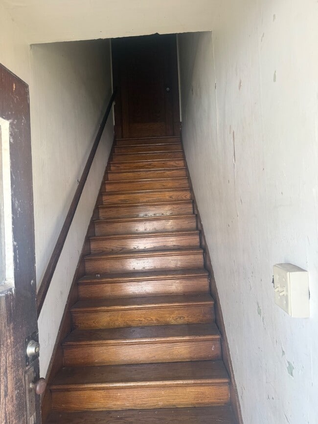 Photo - 303 E 4th Ave
