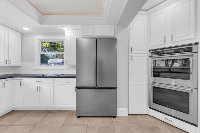 Photo - 1180 SW 17th St