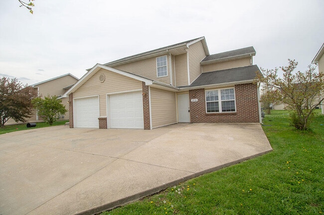 Building Photo - 1516 Citadel Dr