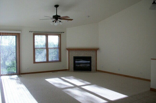 Photo - 332 Cassidy Ct