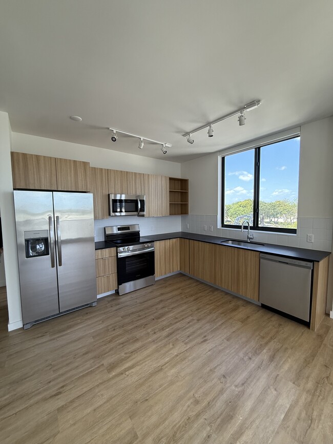 Photo - 725 E 23rd St Condo Unit B2