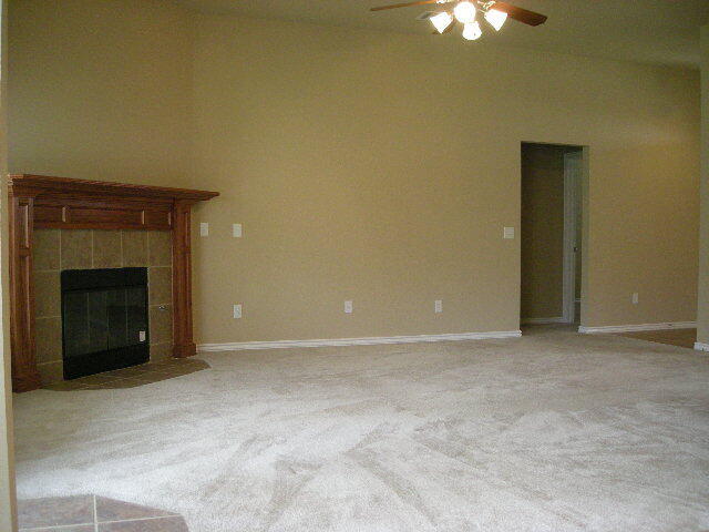 Photo - 833 SW 40th St