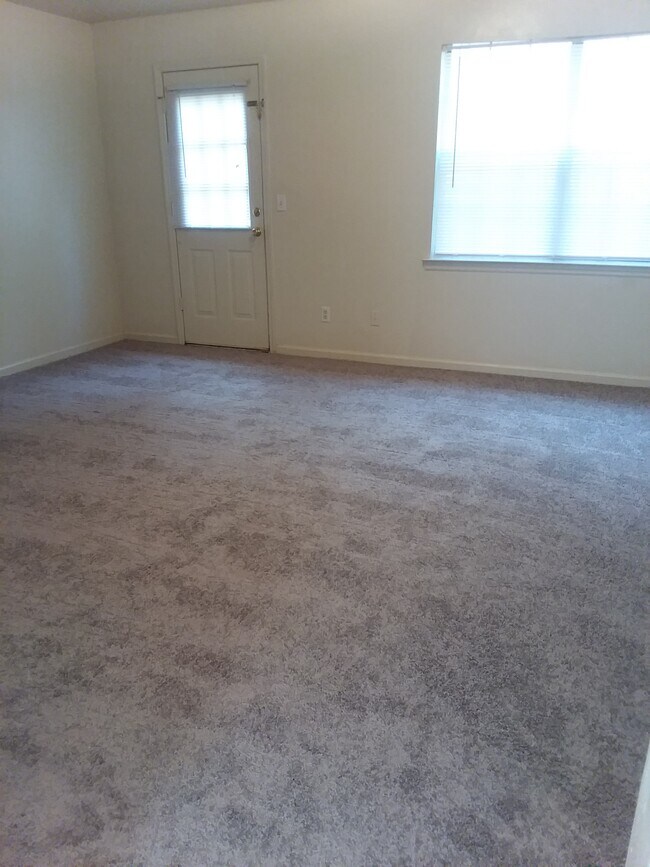 Pine Woods Apartments - West Blocton, AL
