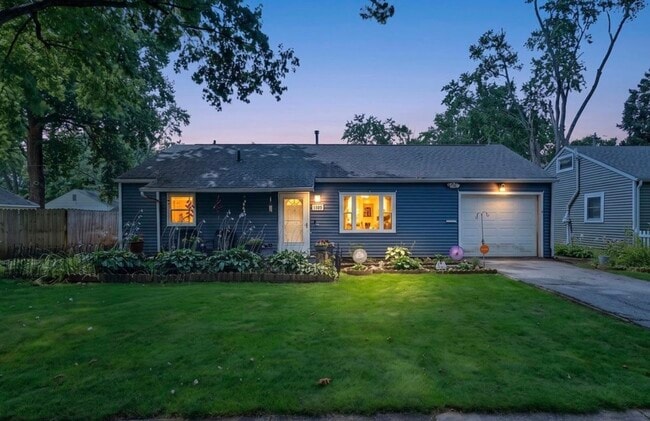 1103 S Cottage Grove Ave