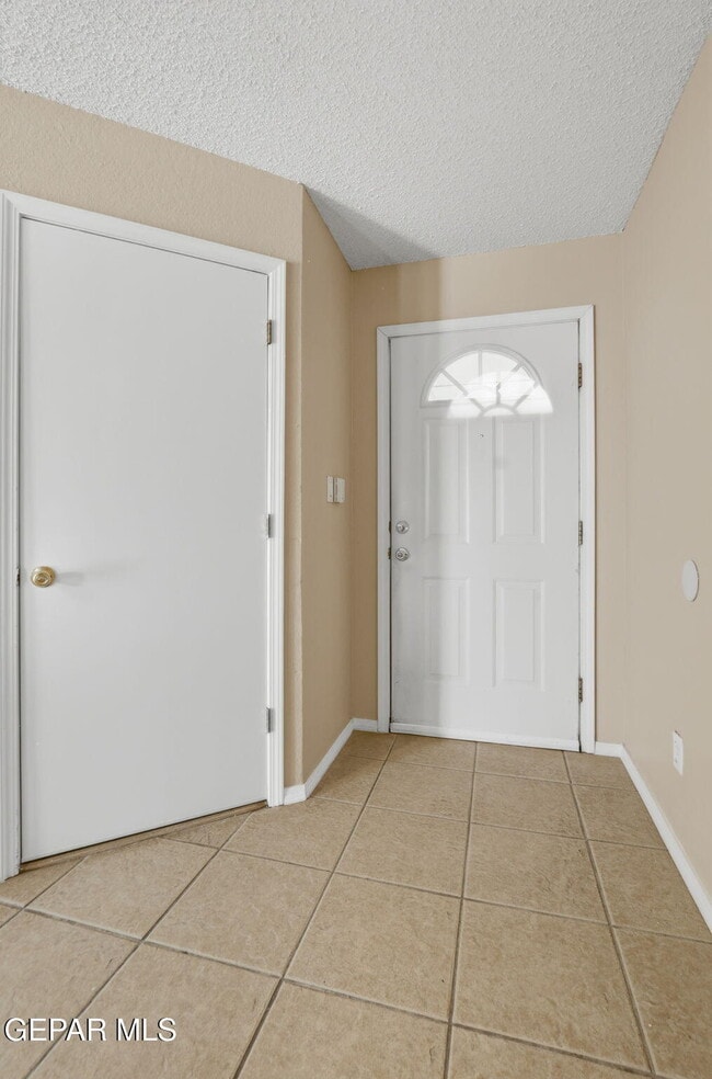 Photo - 3413 Yellow Rose St