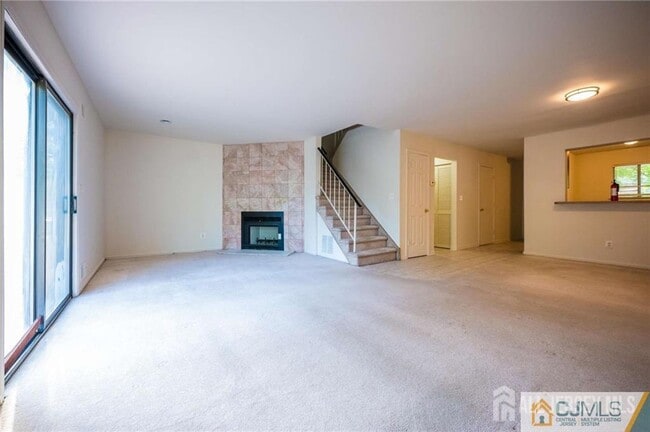 Photo - 12 Sunflower Ct