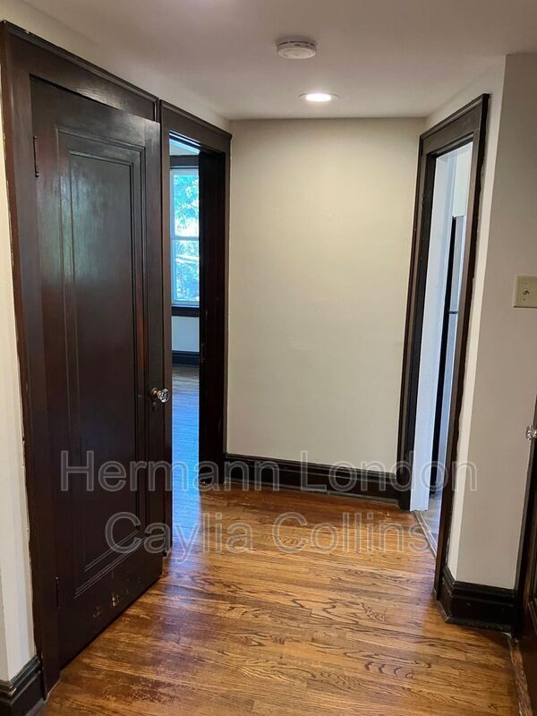 Photo - 4427 S Grand Blvd