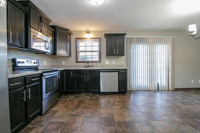 Photo - 1450 Raven Rd