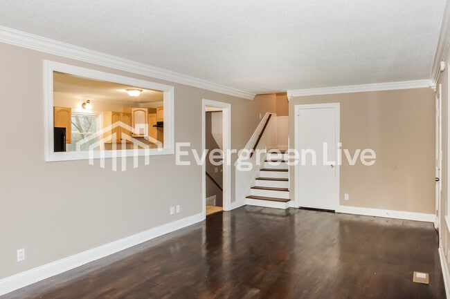 Photo - 2523 Birchfield St NW