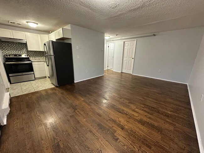 Photo - 32 Old Foxon Rd Unidad 49