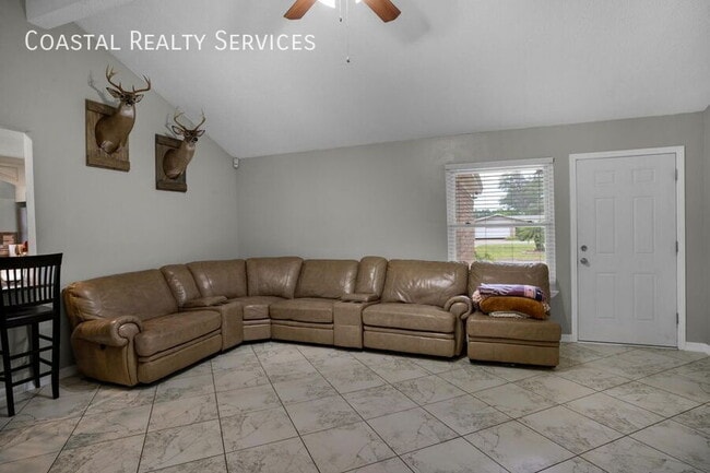 Photo - 318 Pelham Rd