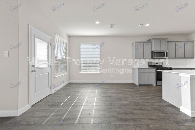 Photo - 15524 Balham Pass