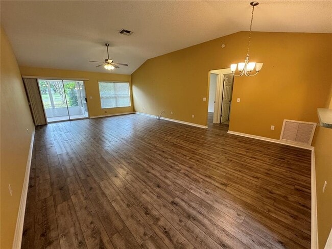 Photo - 1105 San Antonio Ln