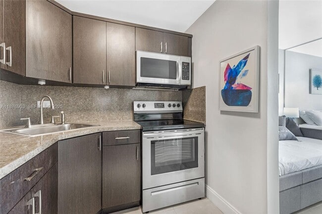 Photo - 7904 West Dr Unit 715