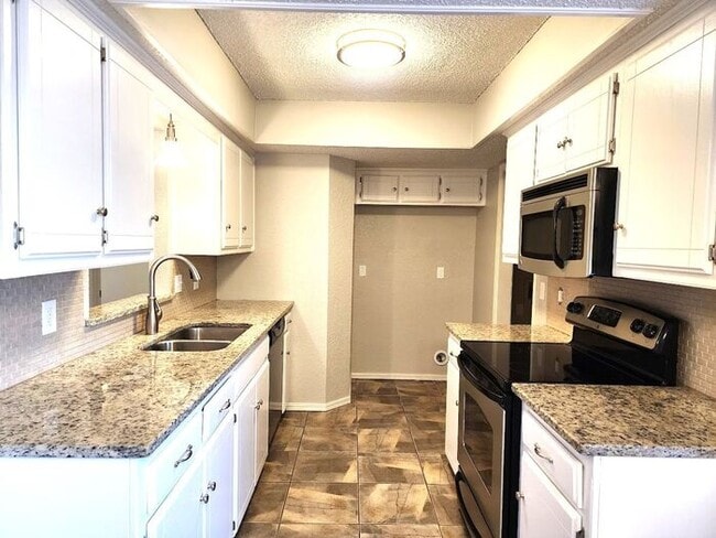 Photo - 3 Bed 2 Bath Home-Choctaw Trails Sec I Addition