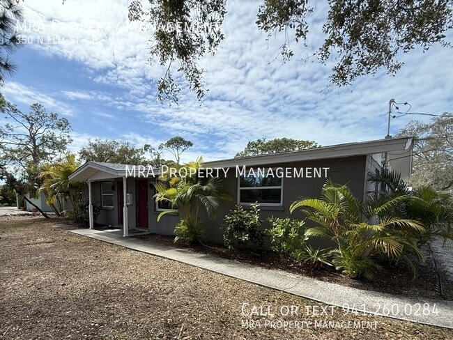 Building Photo - 350 N Elm St Unit B