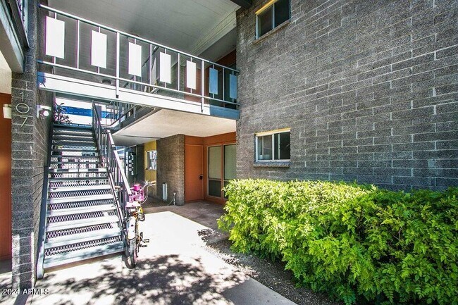 Photo - 1630 E Georgia Ave Unidad 208