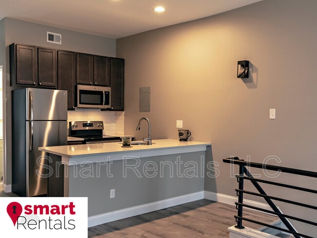 Building Photo - 3641 McRee Ave Rental