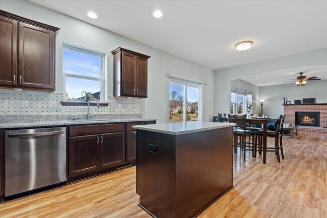 Photo - N42W22770 Beacon Ct