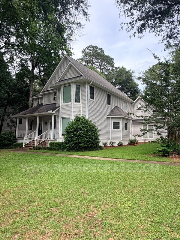 Photo - 1210 Hillbrook Rd