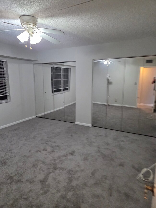 Photo - 3001 W Rolling Hills Cir Unidad 603