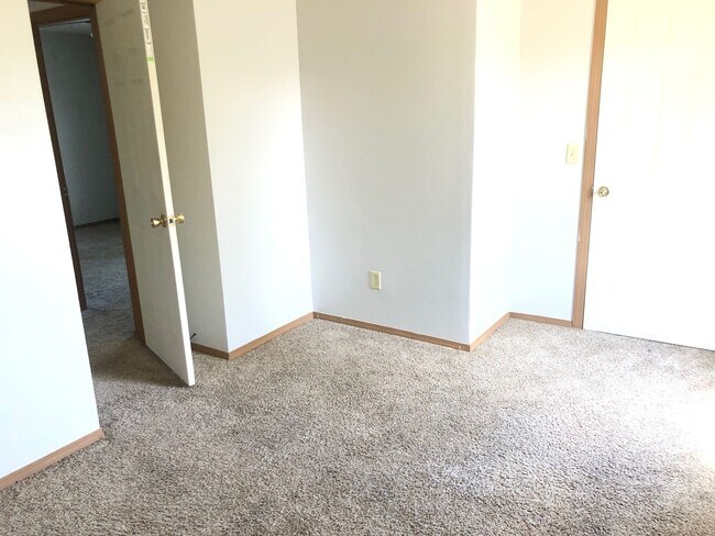 Photo - 1414 Croxton Ave Unit 8