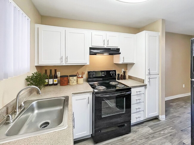 Photo - Bella Vista Apartments